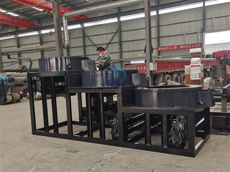 有机肥三级抛圆机在有机肥制作过程中的作用