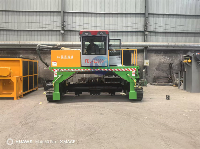 3米有机肥履带翻抛机的设备的日常维护讲解